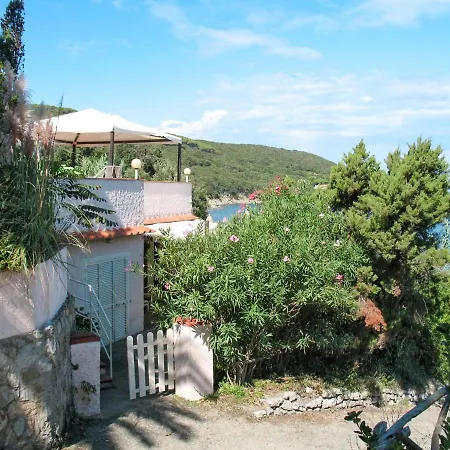 Locazione Turistica Castello-2 Apartment Cavo